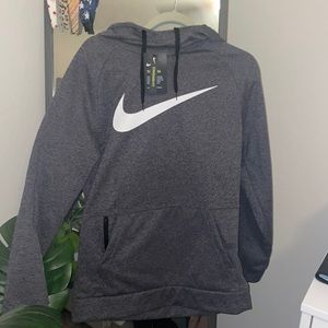 ✨ NEW NIKE HOODIE ✨